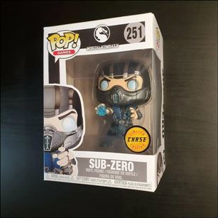 POP! Games figure 251-B Sub-Zero (Chase Limited Edition)