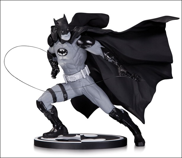 Batman: Black and White  item 64 Batman (Designed by Ivan Reis) 1/5200