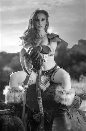 Red Sonja: Black White Red issue 1-O Black & White Virgin Cosplay Photo Cover