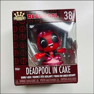 Funko Minis figure 38 Deadpool in cake