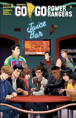Saban's Go Go Power Rangers issue 5 Dan Mora Cover