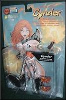 Cynder figure 2 Cynder (Platinum Costume)