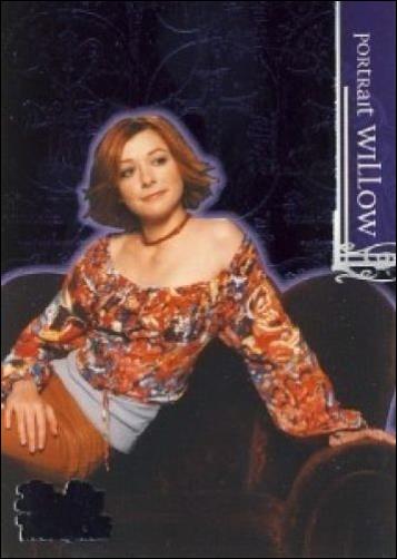 Buffy the Vampire Slayer: Evolution (Portraits Foil-Etched Subset) card PT-2