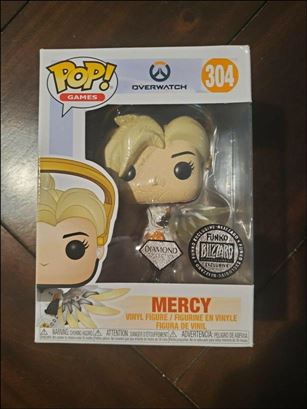 POP! Games figure 304-C Mercy (Diamond Funko Blizzard Exclusive)