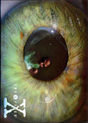 X-Files: Season Three (Paranormals Finest Chromium Subset) Cover Image 2