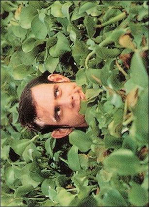 Ace Ventura: When Nature Calls (Base Set) card 50 Seeking Suspect #1