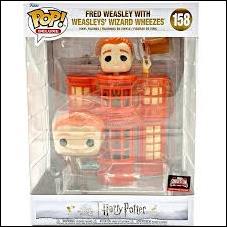 POP! Harry Potter figure 158 Fred Weasley with Weazley's Wizard Wheezes