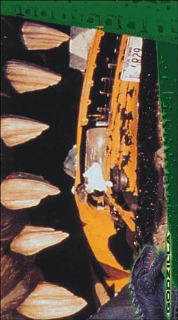 Godzilla Supervue (Base Set) card 41 Mad Pursuit