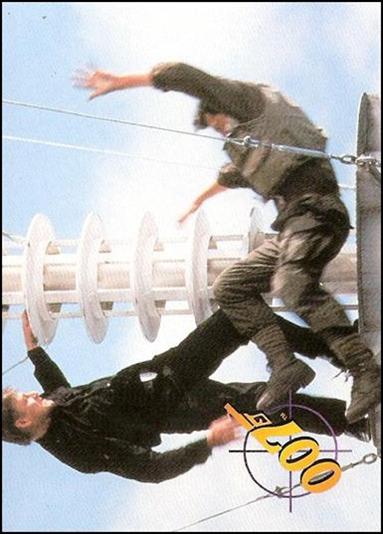 GoldenEye (Base Set) card 75 Locked In Combat