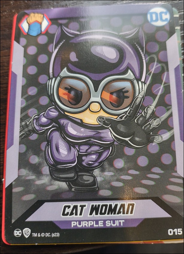DC Comics Ooshies Collector Cards: Series 2 card 15 Catwoman: Purple Suit