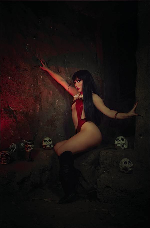 Vampiverse issue 3-K 1:15 Cosplay Virgin Photo Cover