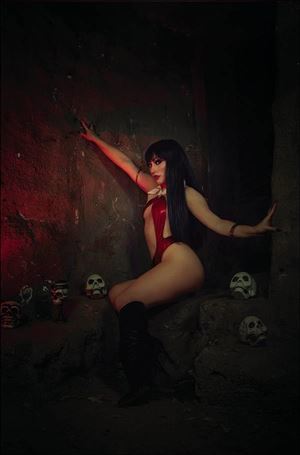 Vampiverse issue 3-K 1:15 Cosplay Virgin Photo Cover
