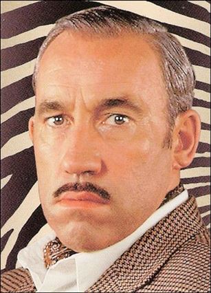 Ace Ventura: When Nature Calls (Base Set) card 26 Vincent Cadby